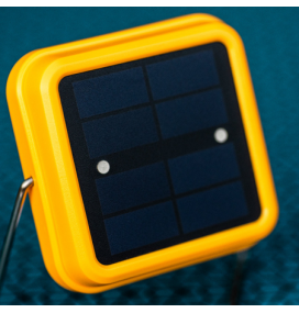 Lámpara portátil Solar Cube . Proyecto Light Humanity
