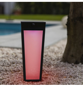 Pica led solar Lutec Dias con sensor 8,4W negra