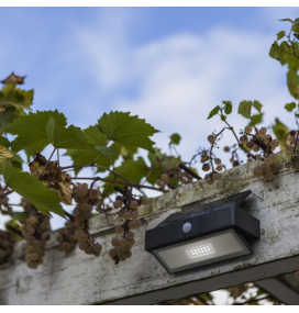 Aplique de pared led solar Lutec Arrow con sensor 2,3W negro