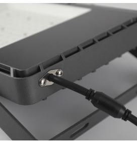 Foco proyector led Filux 200W 5700K 5 años garantía negro