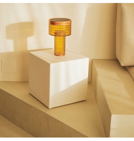 Lámpara de mesa solar y batería recargable Newgarden Ámbar