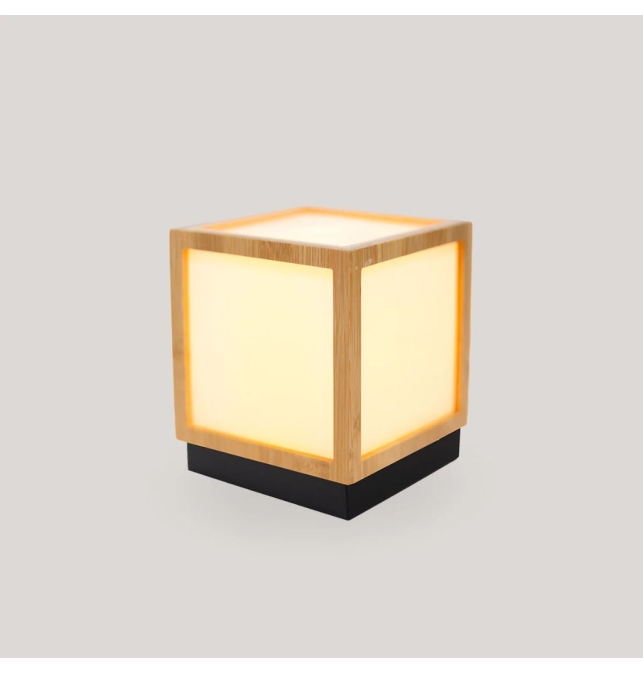 Farol solar portátil Newgarden Vega Lantern