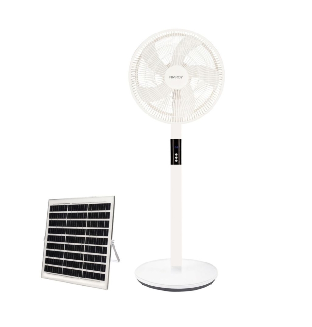 Ventilador de pie solar industrial Sanluri Ø39cm 15W motor DC con mando negro