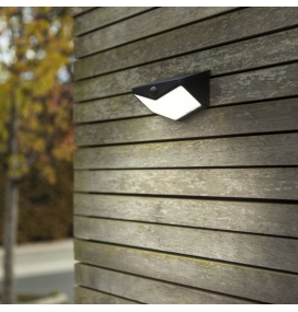 Aplique led solar Lutec Wings con sensor de movimiento negro 3,7W 5000K