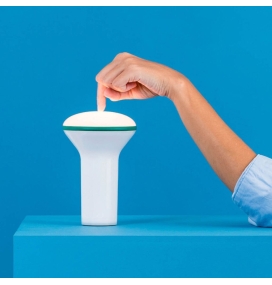 Lámpara de mesa led con batería recargable Faro Buddy 3W 2700K 3 intensidades blanco y verde