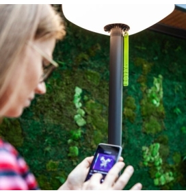 Lámpara portátil solar  con altavoz bluetooth 8W 500Lm