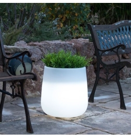 Macetero CAMELIA 40 Solar Smarttech para exterior