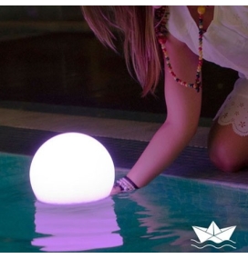 Bola iluminada  BULY 20 Solar Smarttech flotante