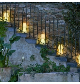 Lámpara de mesa LOLA 20 con bateria de Newgarden