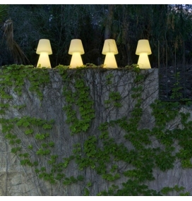 Lámpara de mesa LOLA 20 con bateria de Newgarden